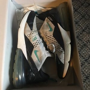 Nike AirMax 270’s